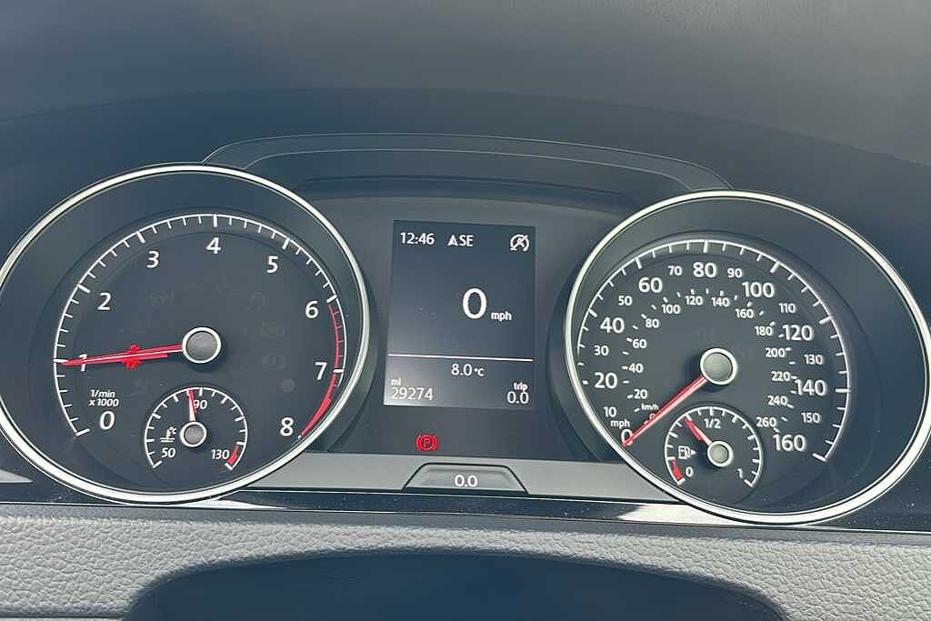 Volkswagen Golf MK8 Hatchback 5-Dr 1.5 TSI (150ps) R-Line EVO