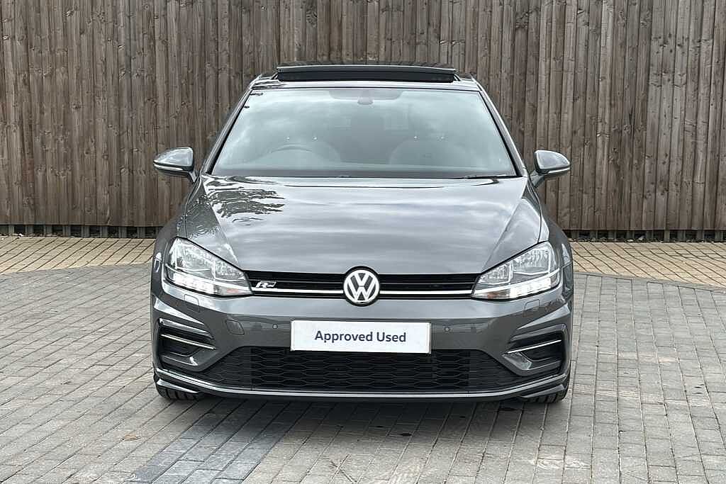 Volkswagen Golf MK8 Hatchback 5-Dr 1.5 TSI (150ps) R-Line EVO