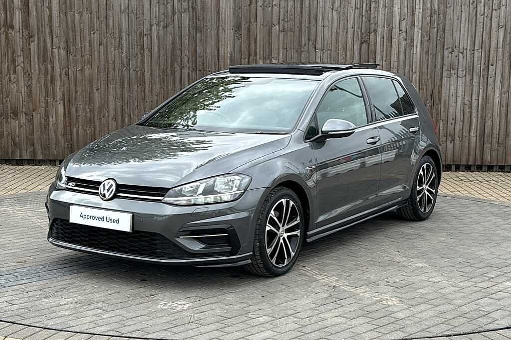 Volkswagen Golf MK8 Hatchback 5-Dr 1.5 TSI (150ps) R-Line EVO