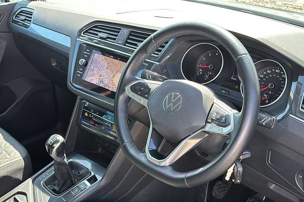 Volkswagen Tiguan 1.5 TSI (150ps) Life EVO Manual 5 door