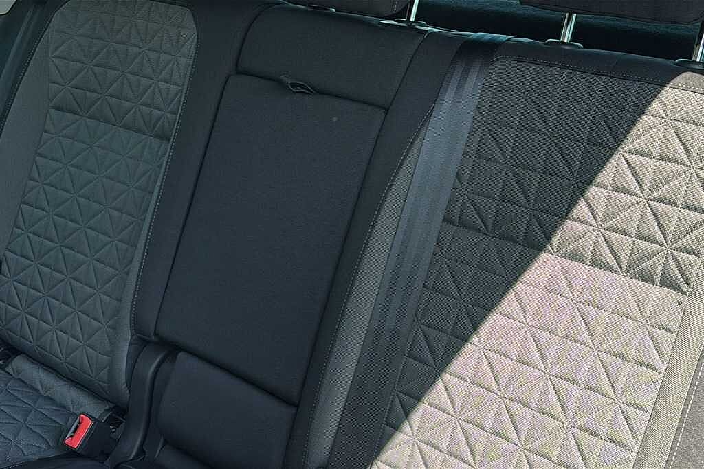 Volkswagen Tiguan 1.5 TSI (150ps) Life EVO Manual 5 door