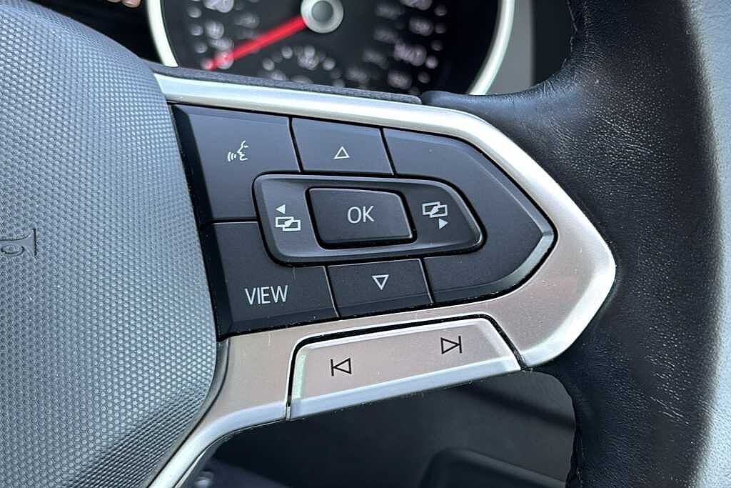Volkswagen Tiguan 1.5 TSI (150ps) Life EVO Manual 5 door