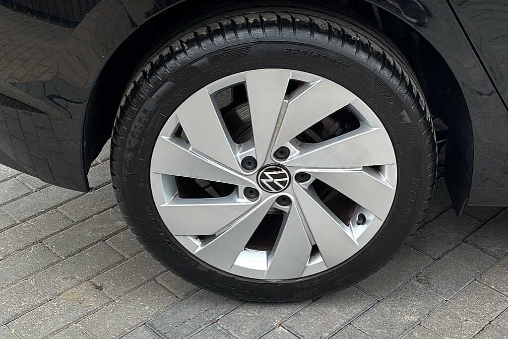 Volkswagen Golf 1.5 TSI Match 5dr