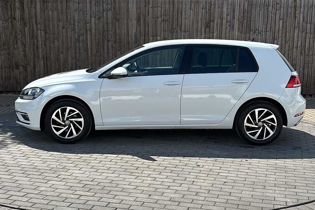Volkswagen Golf MK7 Facelift 1.0 TSI (115ps) Match 5Dr