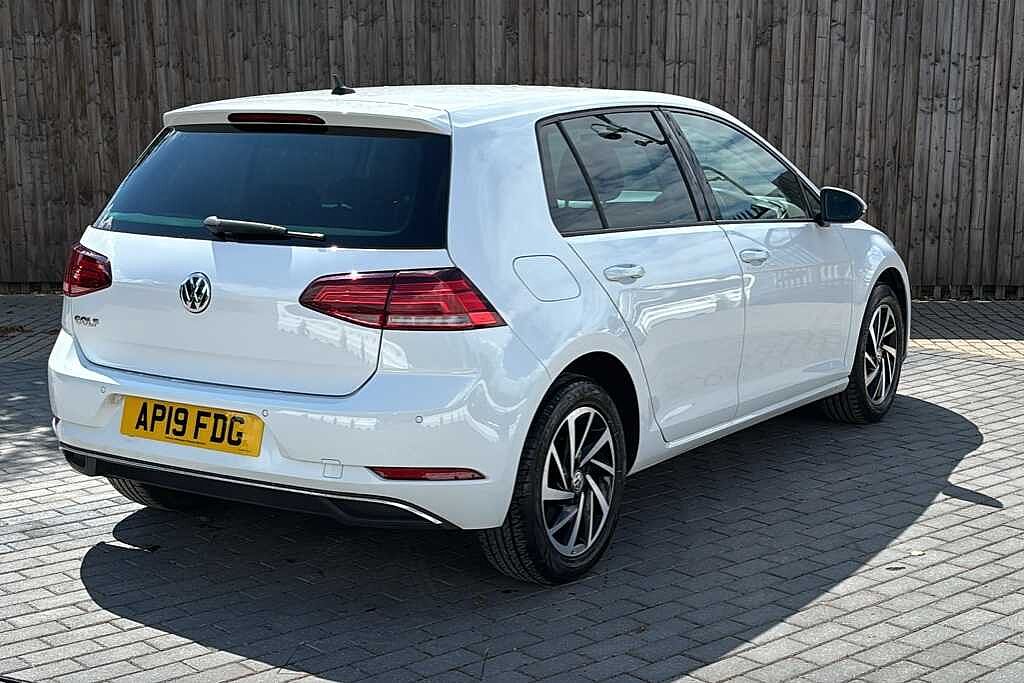 Volkswagen Golf MK7 Facelift 1.0 TSI (115ps) Match 5Dr
