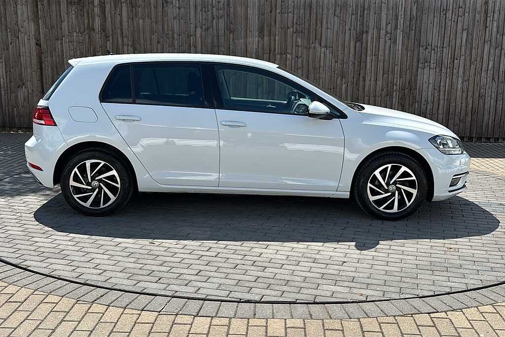 Volkswagen Golf MK7 Facelift 1.0 TSI (115ps) Match 5Dr