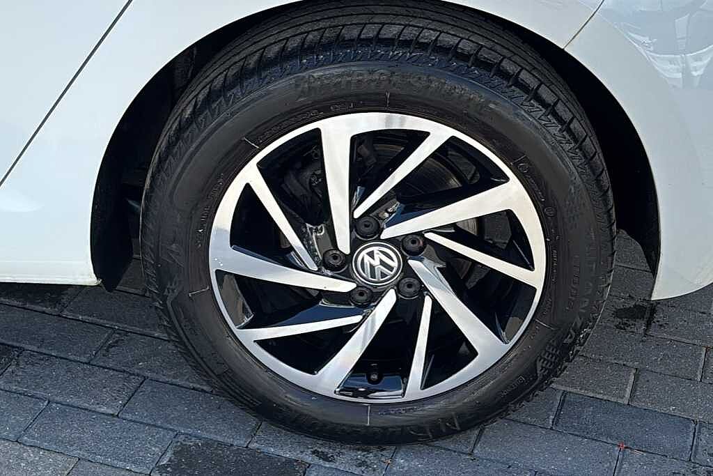 Volkswagen Golf MK7 Facelift 1.0 TSI (115ps) Match 5Dr
