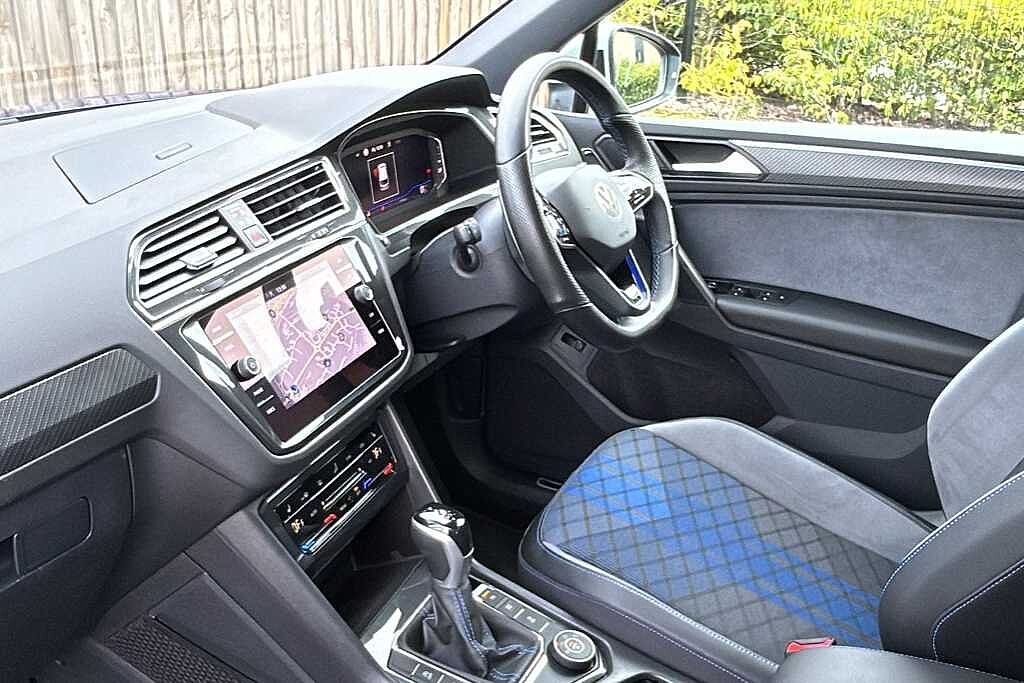 Volkswagen Tiguan PA R 2.0 TSI 320PS 7-speed DSG 4Motion 5 door