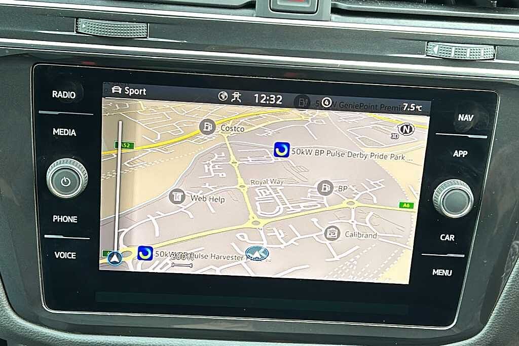 Volkswagen Tiguan PA R 2.0 TSI 320PS 7-speed DSG 4Motion 5 door