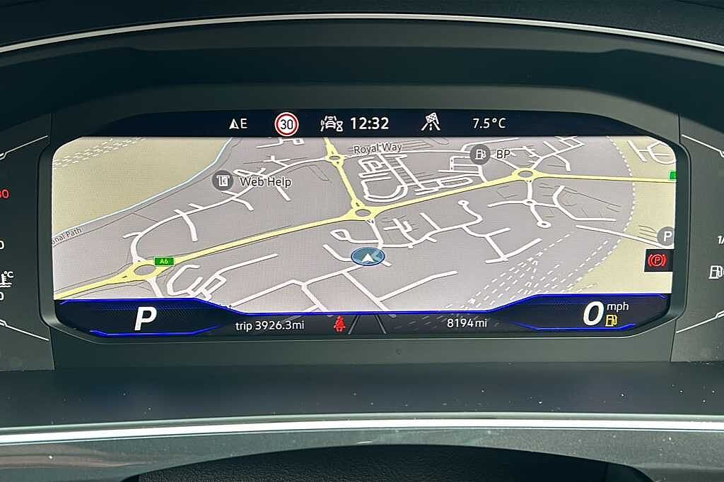 Volkswagen Tiguan PA R 2.0 TSI 320PS 7-speed DSG 4Motion 5 door